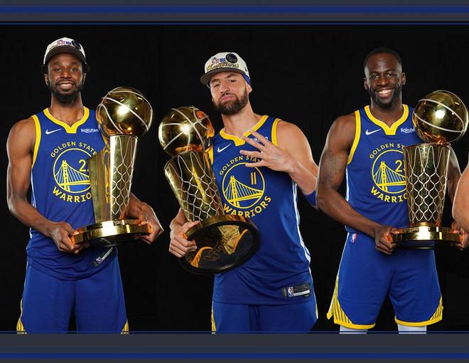 利物浦主场迎战布莱顿，两队战意高昂，利物浦凭借主场优势和阵容完整度有望取胜。（利物浦主场对阵布莱顿，双方斗志旺盛，红军凭主场与人员齐整更有胜算）