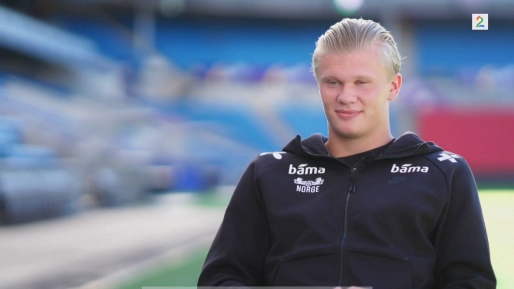 里夫斯成湖人队史第3位单场40+5+10+5三分的球员（里夫斯成为湖人史第3人：单场40分5板10助+5记三分）