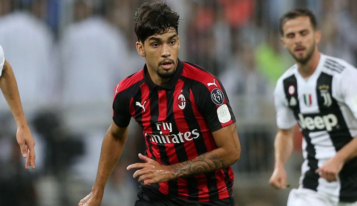 弗兰克：我不认为西蒙斯犯规是红牌，第二个失球也是重大误判（弗兰克直言西蒙斯犯规不应吃红，第二个失球亦为严重误判）