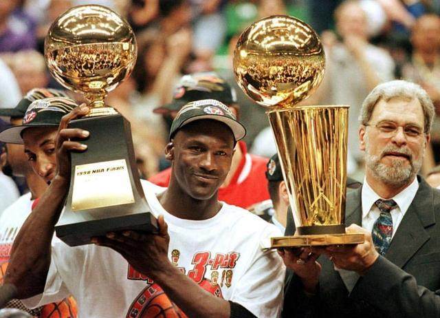 懂球帝12周年120大瞬间1／8决赛：重磅来袭，谁将通往八强？（懂球帝12周年120大瞬间16强赛燃战开启：谁能挺进八强？）