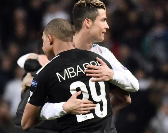 《天下足球》评年度失意阵容：维尔茨、伊萨克、罗德里戈在列（天下足球盘点年度失意阵：维尔茨、伊萨克、罗德里戈入列）