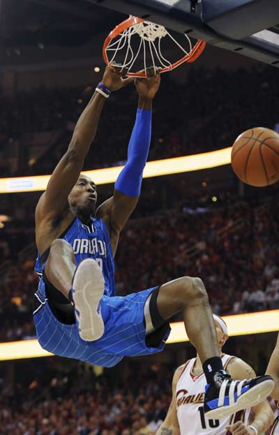 英超：阿森纳客场3-1击败莱斯特城（英超：阿森纳客场3比1力克莱斯特城）