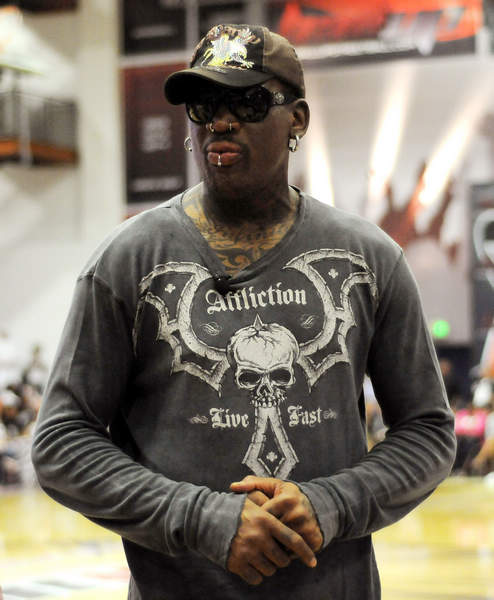 摩洛哥主帅：阿什拉夫揭幕战可能会登场，也可能不会（摩洛哥主帅：阿什拉夫揭幕战出场与否未定）