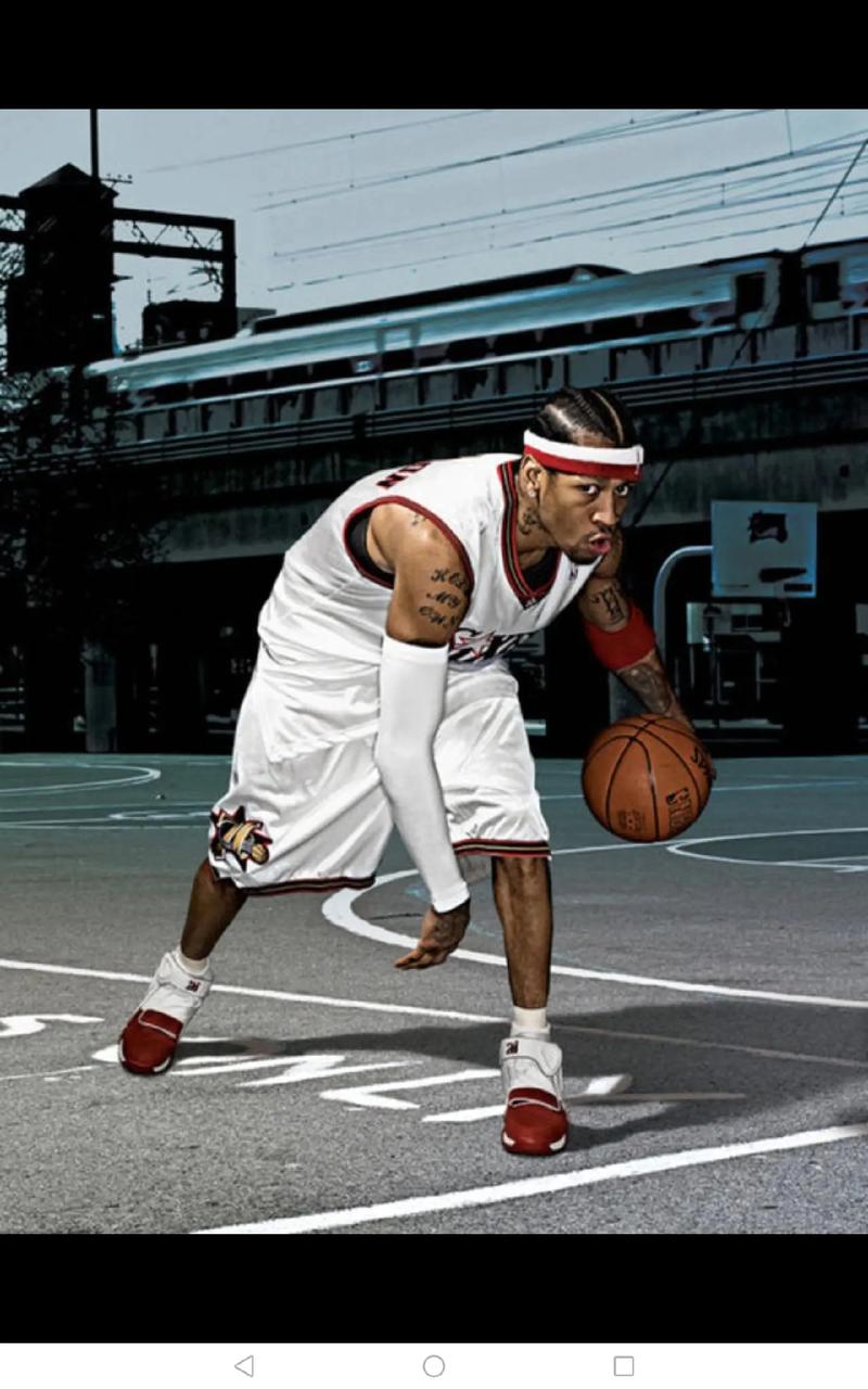 国际米兰攻守俱佳领跑意甲（国际米兰攻防兼备高居意甲榜首）