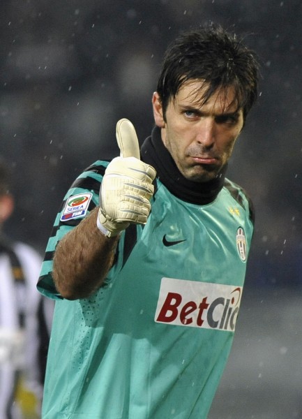 篮球湖人今日调整轮换，新阵容效果显著（湖人队今日调整轮换，新阵容表现亮眼）