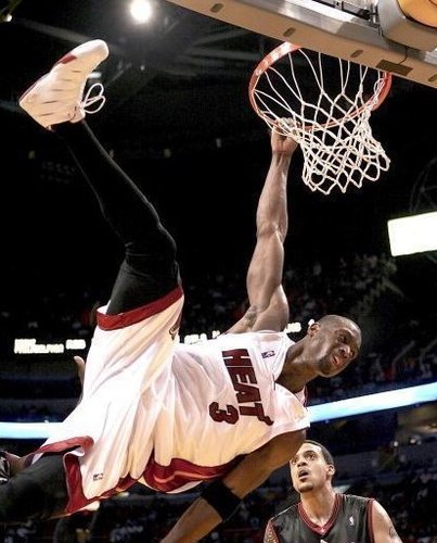 老佛爷：特瓦斯的薪水是英超主席的六倍，现在是时候清算他了（老佛爷：特瓦斯收入是英超主席的6倍，是时候跟他算账了）