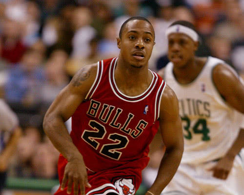 NBA球队换帅动态及影响分析（NBA主帅更迭动向与影响解读）