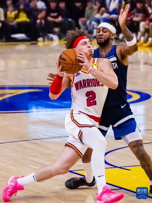 科贝：哈维现身巴萨主席候选人丰特的竞选活动，公开表明立场（科贝：哈维现身丰特的巴萨主席竞选活动，明确表态）